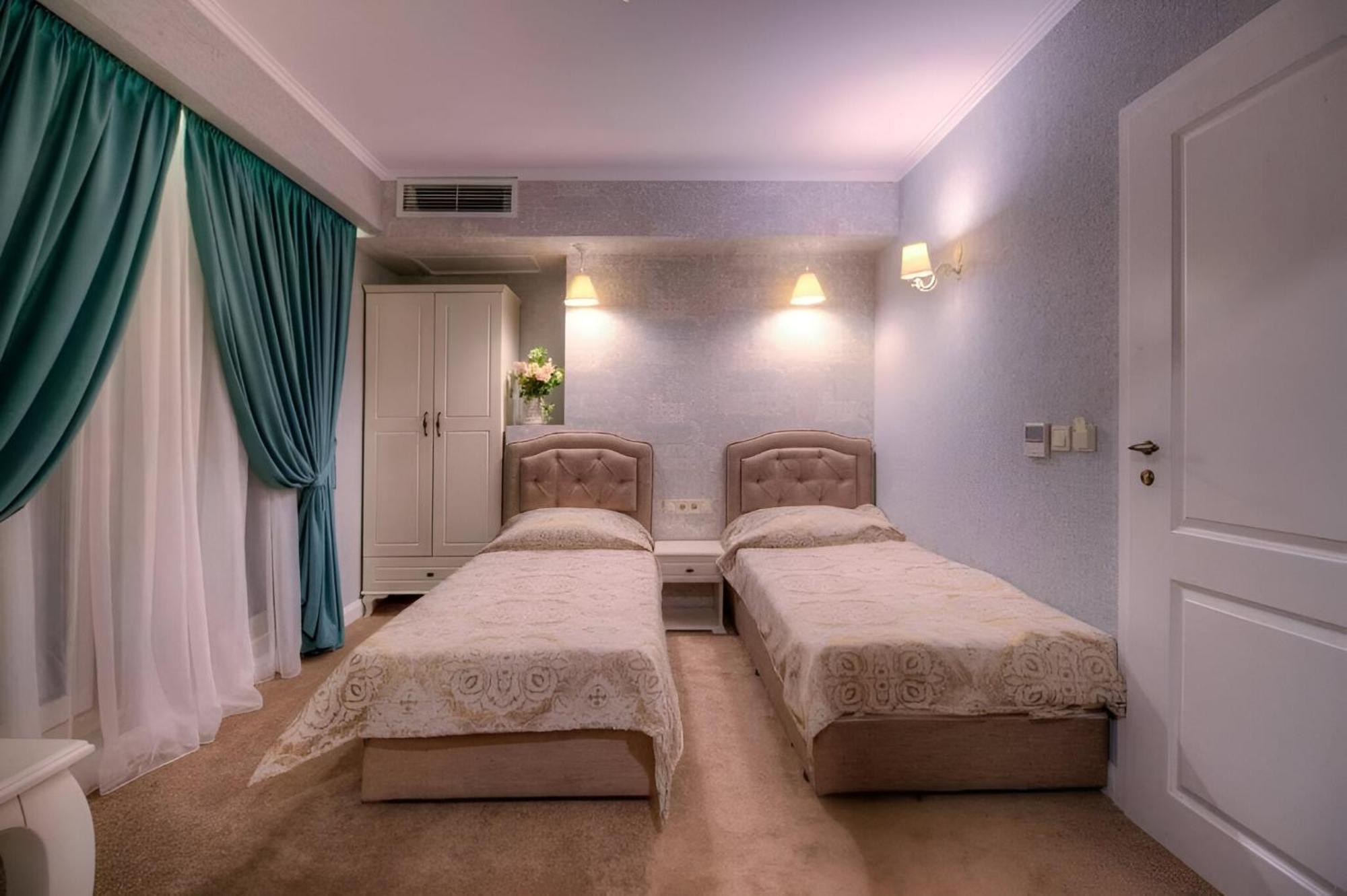 Family Hotel Agoncev — Photos 1